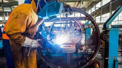 700 bin kişiyi ilgilendiriyor. Gözler Kamudaki ücret pazarlığına çevrildi