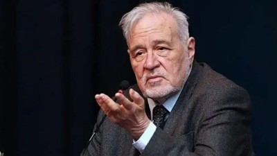 “Cumhurbaşkanı olsanız ilk neyi değiştirirsiniz?” sorusuna İber Ortaylı'dan dikkat çeken yanıt