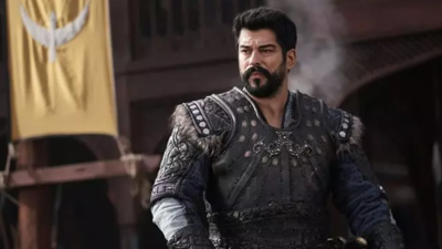 Burak Özçivit'ten 'Kuruluş Osman'la ilgili flaş açıklama: Yeni sezonda...