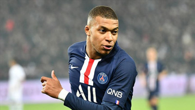 Mbappe'nin aklı o devde. Sözleşmesindeki özel madde kullanılacak