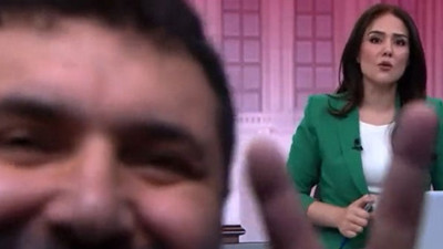 TRT Haber stüdyosunda canlı yayında ilginç anlar