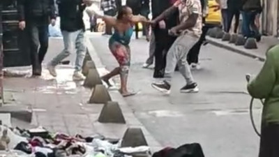 Taksim'de 'uluslararası' kavga