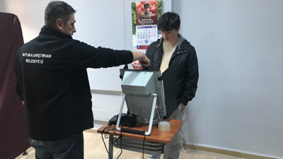 Çifte vatandaşlar sandık başına gitti