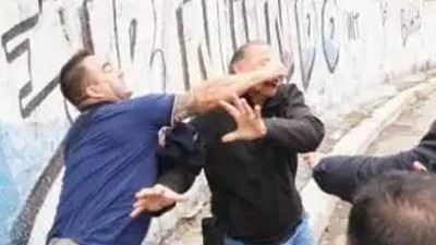 Greve giden otobüs şoförleri bakanı tekme tokat dövdü