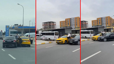 Burak Yılmaz bir zıplayışta taksinin üzerine sıçradı. Taksiciye kızdı Mercedesi üzerine sürdü