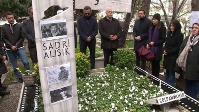 Sadri Alışık 98'inci doğum gününde mezarı başında anıldı