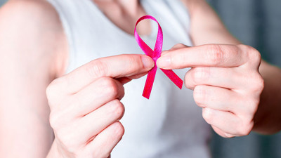 Kanser farkındalığında kadın detayı