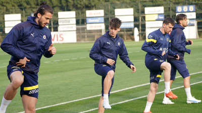 Kupa galibiyeti sonrası Fenerbahçe, Karagümrük maçına odaklandı