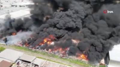 Geri dönüşüm tesisinde yangın çıktı. 59’u çocuk 337 kişi tahliye edildi (07 Nisan 2023)