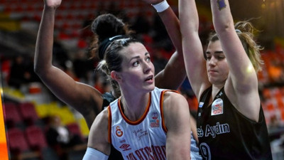 Nesibe Aydın'ı yenen Galatasaray Fenerbahçe'ye rakip oldu