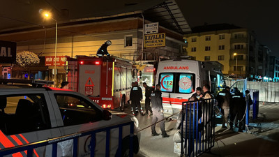 Dereye düşen topunun peşinden atladı