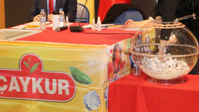 Çaykur'un mevsimlik işçi ilanına rekor başvuru. Bin 365 kişilik kadroya 38 bin 763 kişi başvurdu