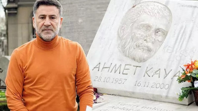 İzzet Yıldızhan Ahmet Kaya’nın mezarını ziyaret etti. "Bana ağabeylik yaptı"