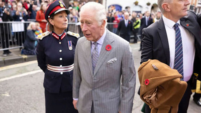 İngiltere Kralı Charles'a yumurta fırlatan kişinin cezası belli oldu