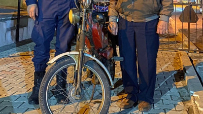 Motosiklet hırsızı jandarma ekiplerine yakalandı