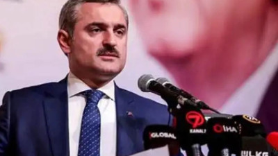 AKP'li Şenocak ailesine Türk Telekom'da koltuk. Yandaş olmayana sandalye bile yok