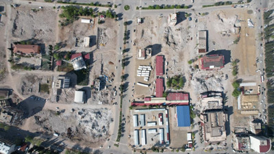 Depremlerin merkezi Kahramanmaraş havadan görüntülendi. Enkazlar kalkınca yaralar da gün yüzüne çıkmaya başladı