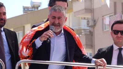 Bakan Nebati'den bir garip miting konuşması. ‘Koyun eti yağlıdır, koyun eti güzeldir, koyun eti güç verir...’