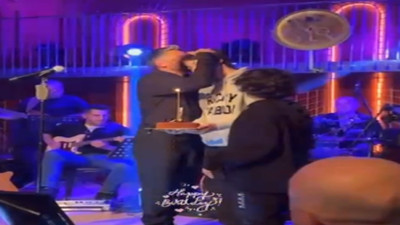 Çocuklarından Emre Altuğ'a sürpriz doğum günü kutlaması