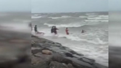 Tayland'da balıkçı tekneleri alabora oldu: 1 ölü, 8 kayıp