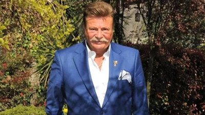 Nuri Alço Serenay Sarıkaya'nın bölüm başı fiyatını örnek gösterdi. "Biz bedavaya oynamışız"