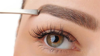 Kaş dökülmesi nasıl önlenir? Kaş gürleştiren ürünler neler?