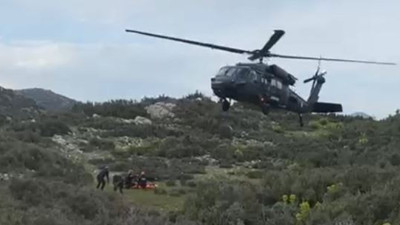 Paraşütçü yere çakıldı