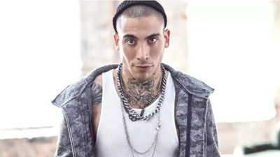 Can Bonomo'dan Roman paylaşımı