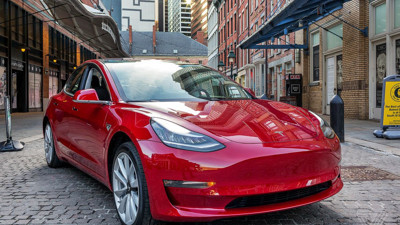 Tesla otomobil fiyatlarında indirim yaptı. Elektrikli otomobillerde son durum