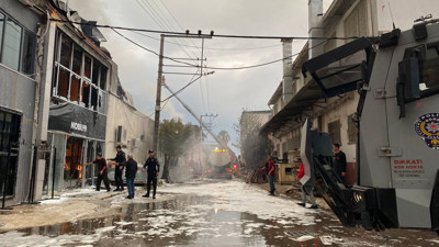 Mersin'de mobilya fabrikasında yangın