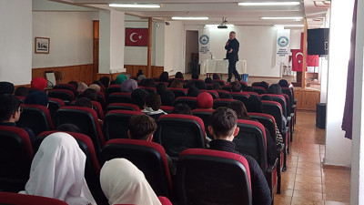 Milli Eğitim’in seminerinde öğretmenlere hurafe anlatıldı