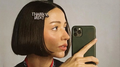 Zeynep Bastık iddialı pozlarıyla yine gündemde