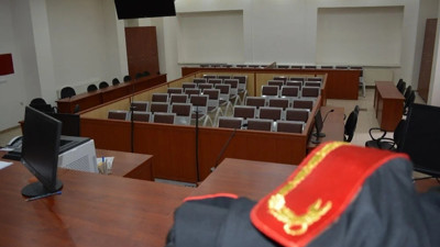 Birileri kolay paranın yolunu buldu. Davayı aç parayı kap