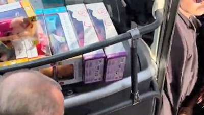 Erdoğan 'Onlar seccadeye basıyorlar' diyen çocuğa 200 lira verdi