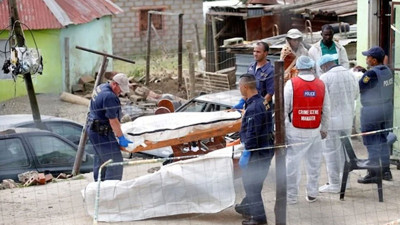 Korkunç katliam: Aynı aileden 10 kişi öldürüldü