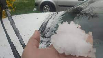 Önce dolu vurdu sonra güneş açtı. Konya'da hava yarım saatte değişti