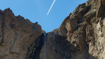 Gürül gürül akan şelale erken kurudu