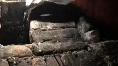 Fırın bacasındaki zuladan cephanelik çıktı