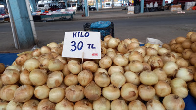 Pazarcı esnafı soğan patateste kötü haberi verdi. Zaten fiyatı arşa çıkmıştı