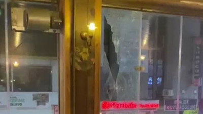 Sultangazi'de kafeye silahlı saldırı: 2 yaralı