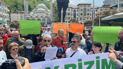 Rize'de çay üreticileri eylem yaptı