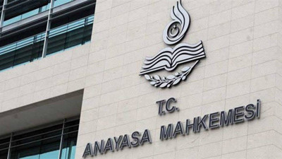 Anayasa Mahkemesi ‘eşitliğe aykırı’ diyerek iptal etti: Kadınlar eşlerinin soyadını almak zorunda değil