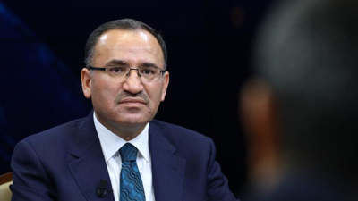 Bekir Bozdağ’dan ‘pes’ dedirten savunma. Seçim akşamı için tepki çeken sözler söylemişti