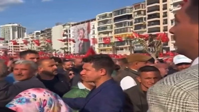 Erdoğan’ın konuşması bitmeden dağıldılar "Meydanı boşaltmayalım, basına fırsat vermeyelim"