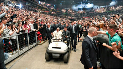 Macaristan'da Papa'nın ziyaretinin arifesinde bir terörist affedildi