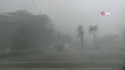 ABD’deki hortumda araçlar uçtu