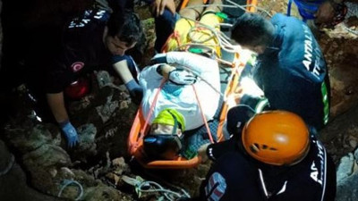 Düşen paraşütçü 10 saat sonra kurtarıldı