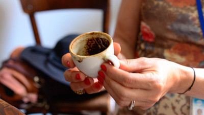 Rüyada fala bakmak ne demek? Rüyada falcı görmenin anlamı nedir?