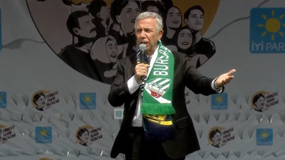 Mansur Yavaş'tan Alpay Özalan'a: Kasları beyninden fazla gelişmiş trol bir Milletvekili var