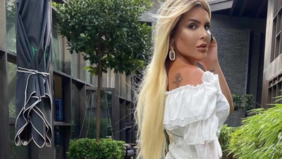 Selin Ciğerci David Beckham'ın pozuna olay yorum yaptı